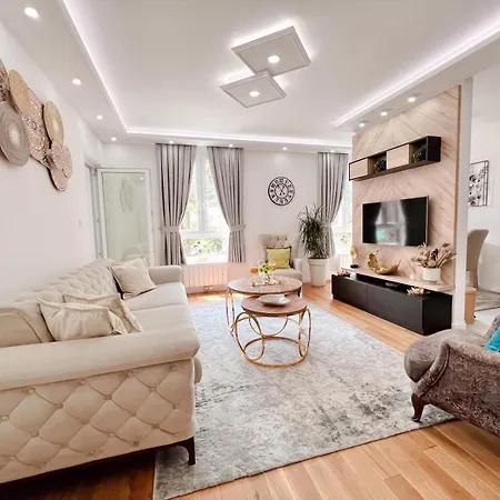 Fontana 1 Free Parking 아파트 *