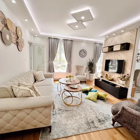 Fontana 1 Free Parking 아파트 *